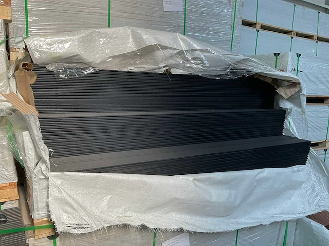 Composiet vlonderplank 2200x145x21mm (155x) - afbeelding 3 van  3