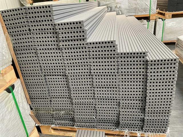 Composiet vlonderplank 2200x145x21mm (187x) - afbeelding 5 van  5