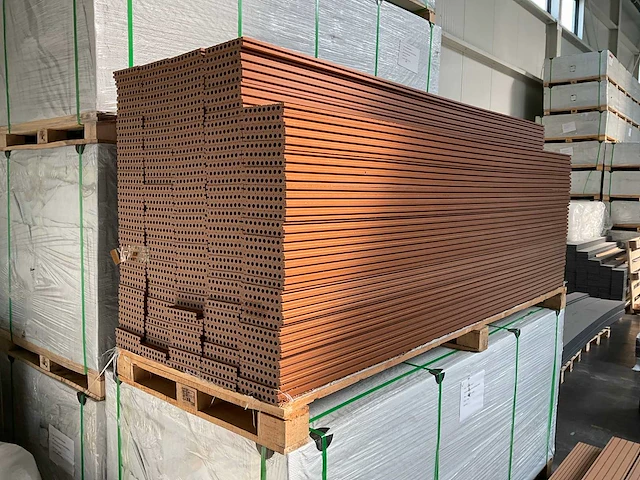 Composiet vlonderplank 2200x145x21mm (205x) - afbeelding 4 van  6