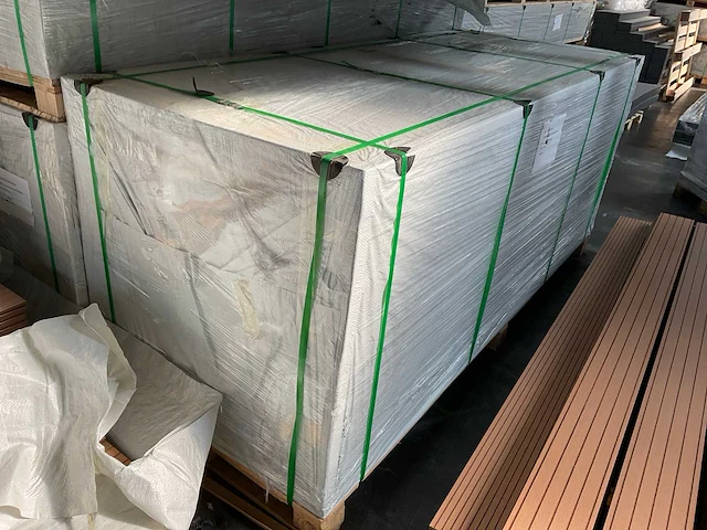Composiet vlonderplank 2200x145x21mm (220x) - afbeelding 3 van  5
