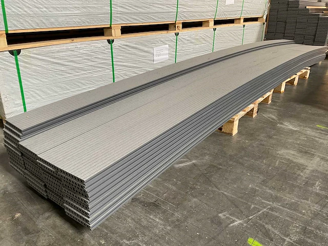 Composiet vlonderplank 4000x145x21mm (38x) - afbeelding 2 van  4
