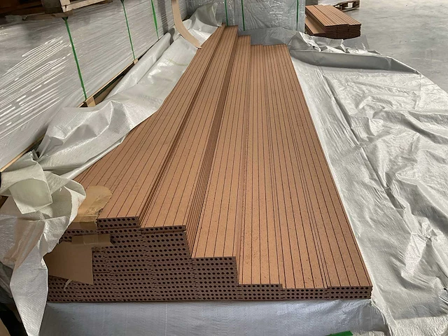 Composiet vlonderplank 4000x145x21mm (90x) - afbeelding 3 van  6