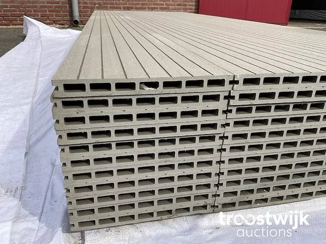 Composiet vlonderplank grijs 300x25x2.3 cm - afbeelding 5 van  6
