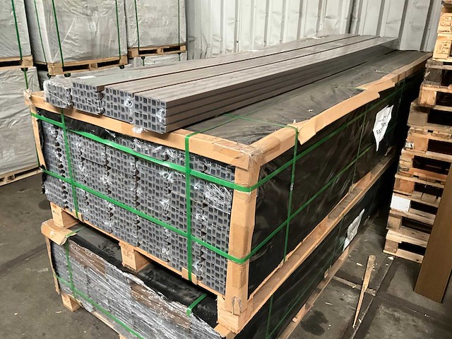 Composiet wandpaneel quadruple rhombus teak rabatdelen 280cm (110x) - afbeelding 4 van  5