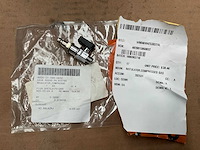 Compressed gas regulator (17x) - afbeelding 1 van  3