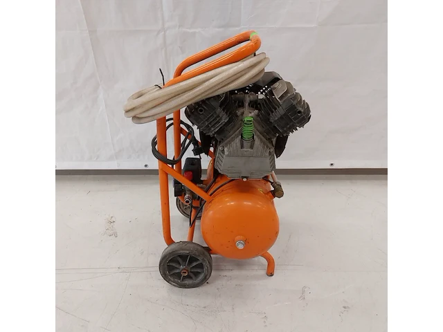 Compressor 400/20l 230v~ fiac, fv 304-20, bouwjaar 2014 - afbeelding 2 van  6