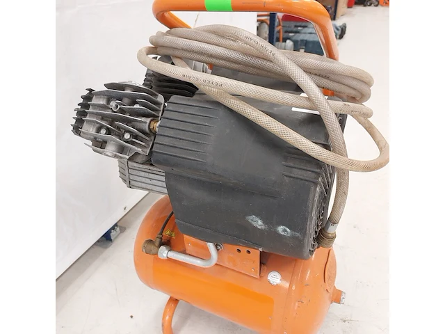 Compressor 400/20l 230v~ fiac, fv 304-20, bouwjaar 2018 - afbeelding 6 van  6