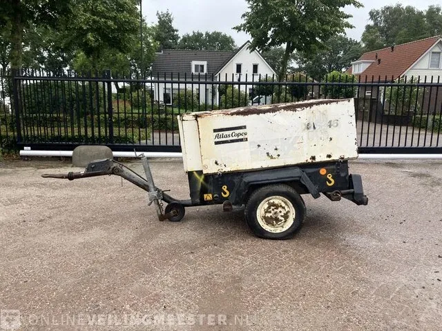 Compressor atlas copco, wit, bouwjaar onbekend - afbeelding 4 van  11
