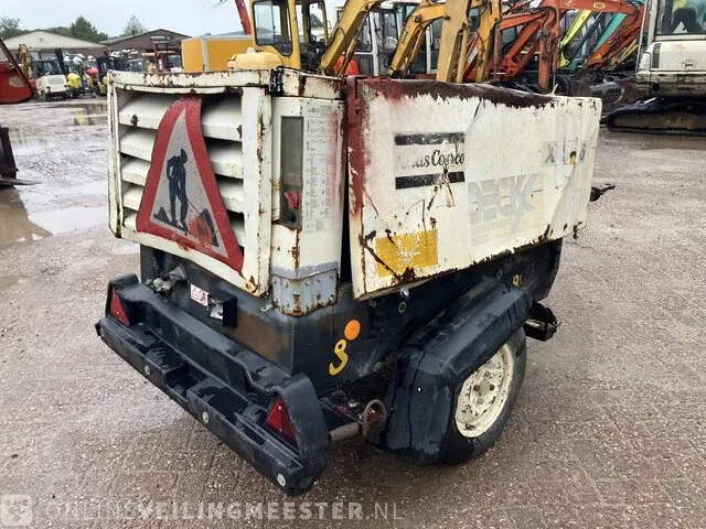 Compressor atlas copco, wit, bouwjaar onbekend - afbeelding 7 van  11