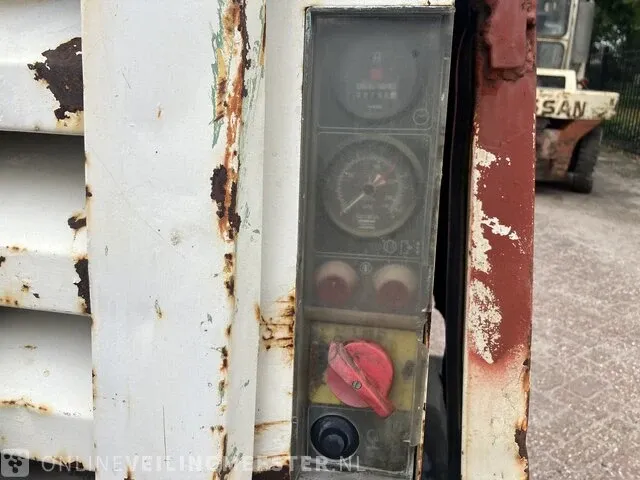 Compressor atlas copco, wit, bouwjaar onbekend - afbeelding 8 van  11