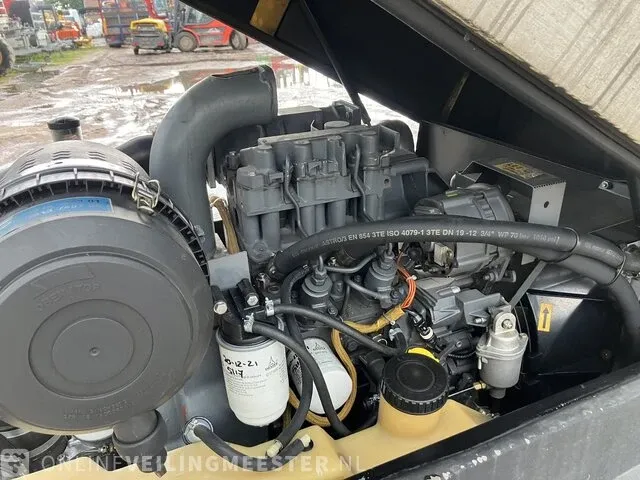 Compressor atlas copco, xas47, wit, bouwjaar 2005 - afbeelding 3 van  18