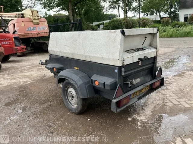 Compressor atlas copco, xas47, wit, bouwjaar 2005 - afbeelding 12 van  18