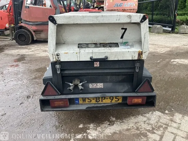Compressor atlas copco, xas47, wit, bouwjaar 2005 - afbeelding 14 van  18