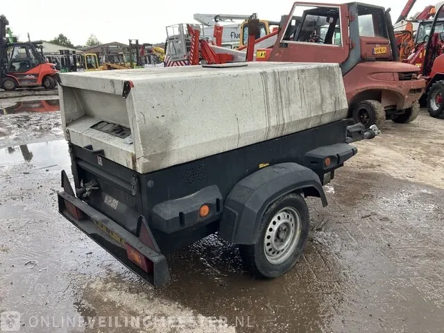 Compressor atlas copco, xas47, wit, bouwjaar 2005 - afbeelding 17 van  18