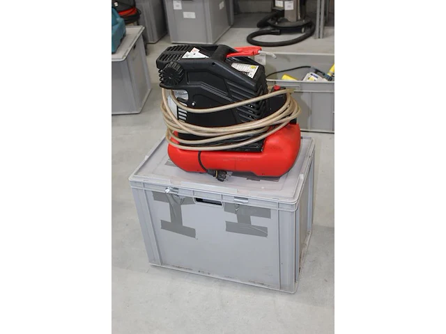 Compressor concorde cmx205 in kunststof krat. - afbeelding 2 van  3