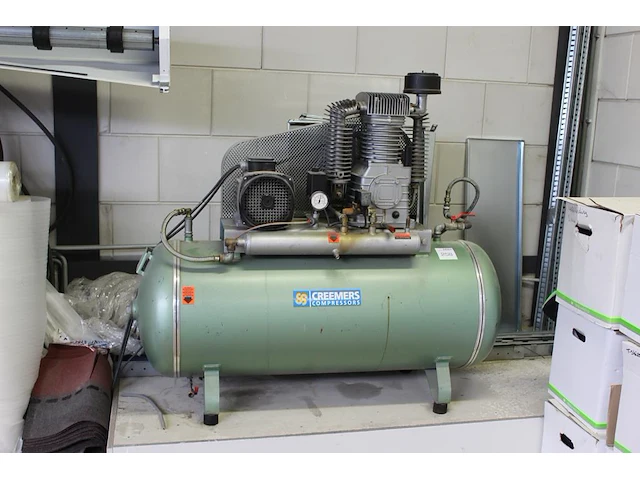 Compressor creemers cst600. bouwjaar 2001. - afbeelding 1 van  3