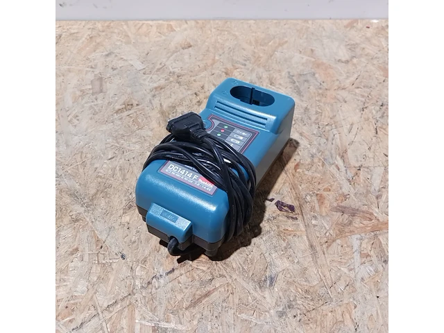 Compressor, haakse slijper en accuboormachine - afbeelding 17 van  27
