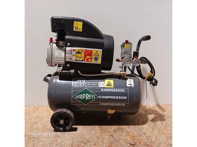 Compressor, haakse slijper en accuboormachine - afbeelding 12 van  27