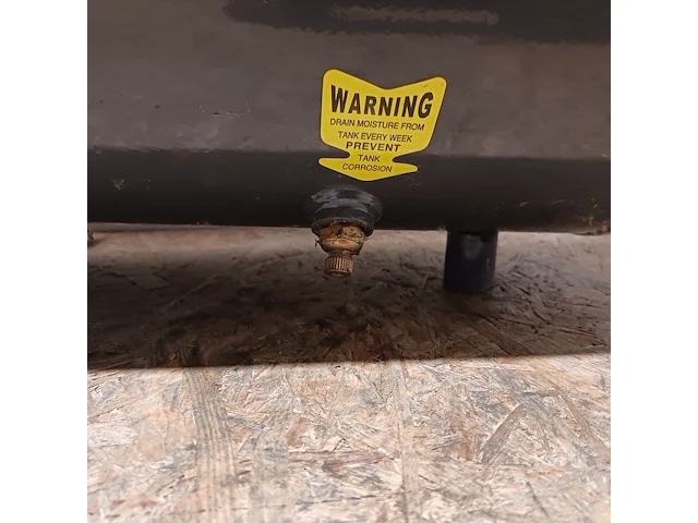 Compressor, haakse slijper en accuboormachine - afbeelding 25 van  27
