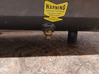 Compressor, haakse slijper en accuboormachine - afbeelding 25 van  27