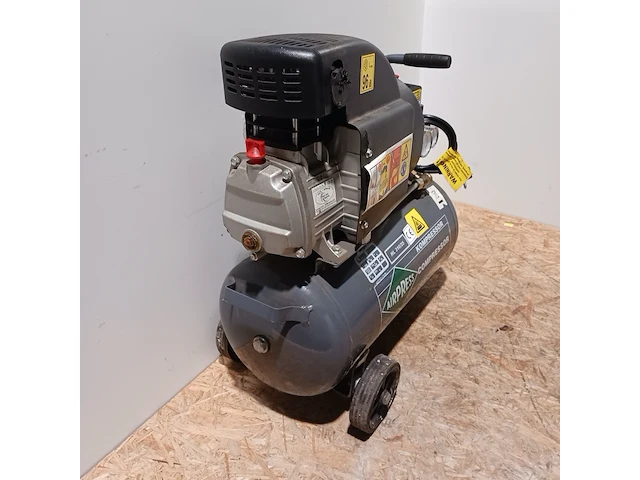 Compressor, haakse slijper en accuboormachine - afbeelding 26 van  27