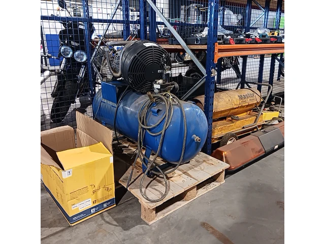 Compressor, hittekanon en kraanbesturing - afbeelding 7 van  14