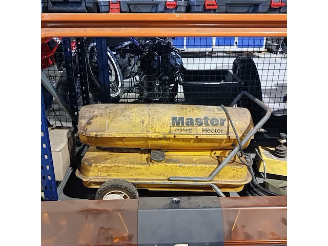 Compressor, hittekanon en kraanbesturing - afbeelding 14 van  14