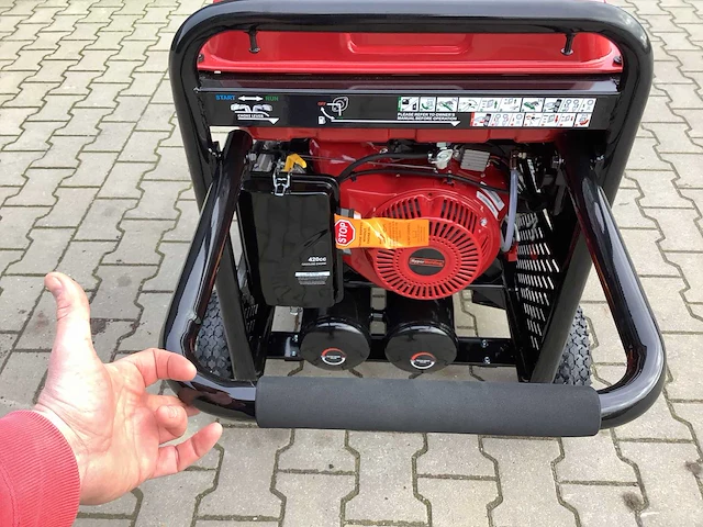 Compressor, lasapparaat, stroomgenerator - 3-in-1 mobiel werkstation - afbeelding 12 van  19