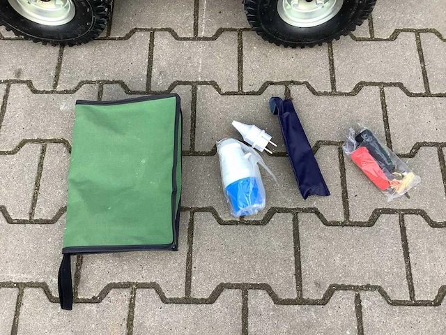 Compressor, lasapparaat, stroomgenerator - 3-in-1 mobiel werkstation - afbeelding 16 van  19