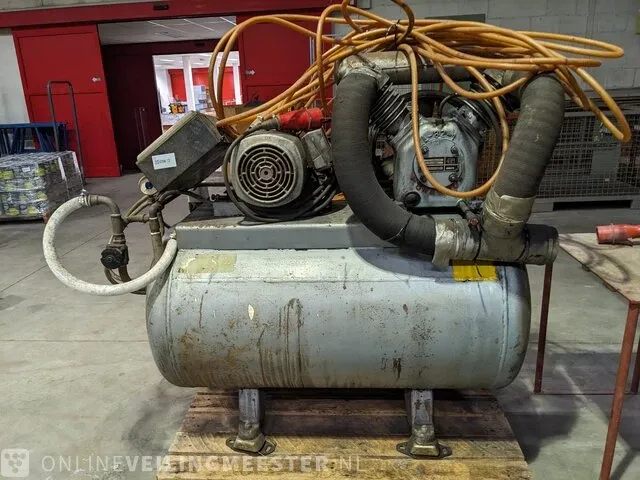 Compressor met 2 cilinder grasso pomp - afbeelding 7 van  14