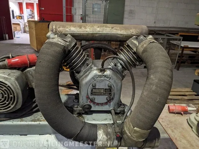 Compressor met 2 cilinder grasso pomp - afbeelding 8 van  14