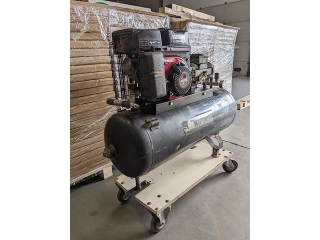 Compressor met benzine motor, 100-360 - afbeelding 12 van  18