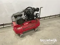 Compressor met pneumatische gereedschappen - afbeelding 3 van  9