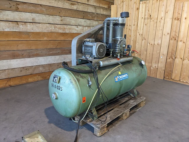 Compressor met toebehoren, creemers, cst 900, 1997 - afbeelding 10 van  17