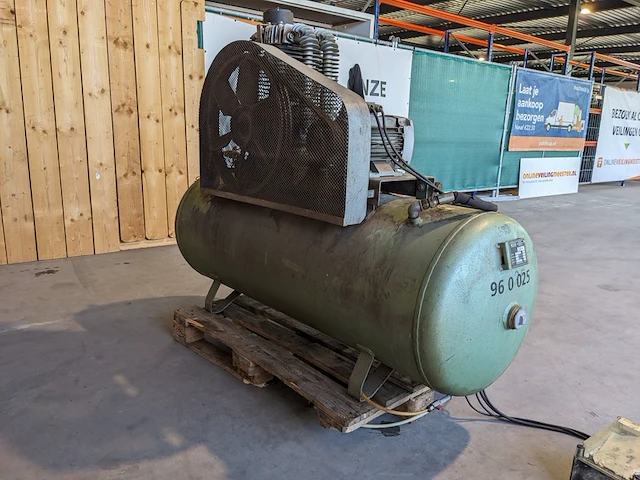 Compressor met toebehoren, creemers, cst 900, 1997 - afbeelding 12 van  17