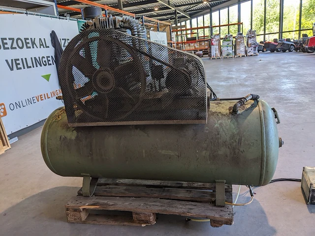 Compressor met toebehoren, creemers, cst 900, 1997 - afbeelding 13 van  17