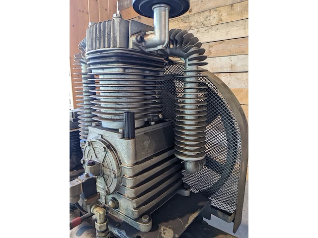 Compressor met toebehoren, creemers, cst 900, 1997 - afbeelding 17 van  17