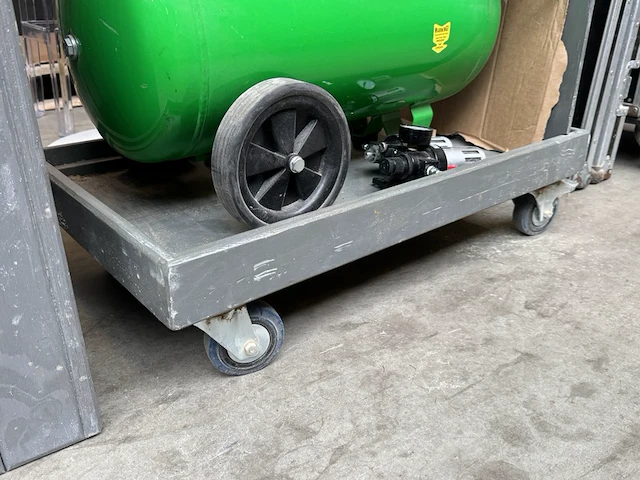 Compressor met transportkist verrijdbaar - afbeelding 3 van  11