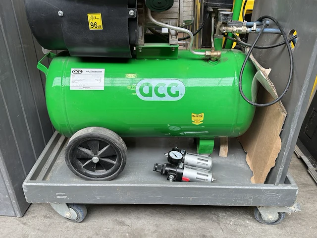 Compressor met transportkist verrijdbaar - afbeelding 6 van  11