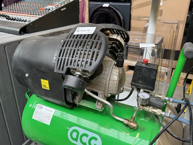 Compressor met transportkist verrijdbaar - afbeelding 7 van  11