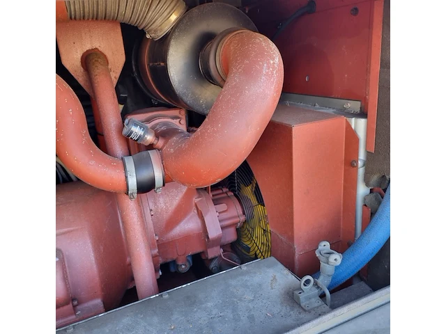 Compressor op aanhanger atlas copco - afbeelding 2 van  15