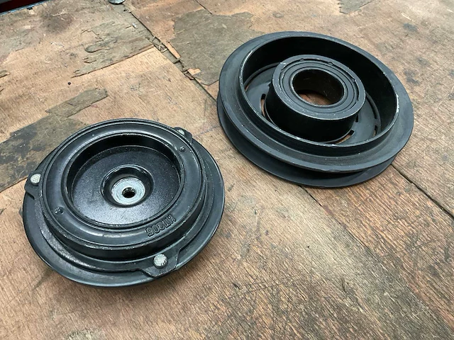 Compressor parts (2x) - afbeelding 1 van  5