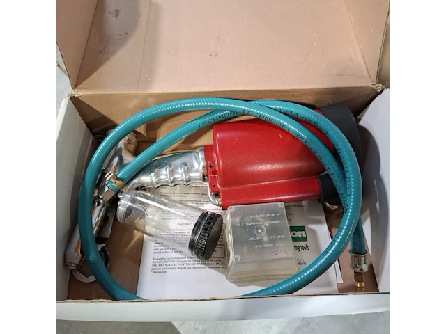 Compressor, stofzuiger en gereedschap - afbeelding 13 van  15