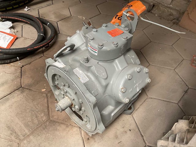 Compressor - afbeelding 2 van  4