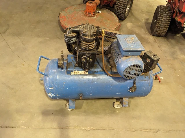 Compressor - afbeelding 6 van  12