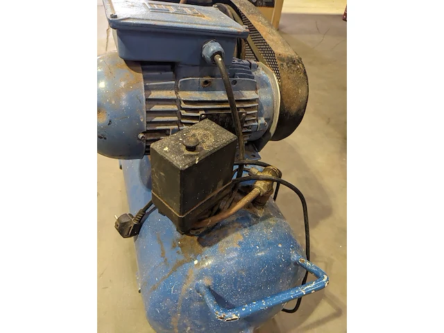 Compressor - afbeelding 9 van  12