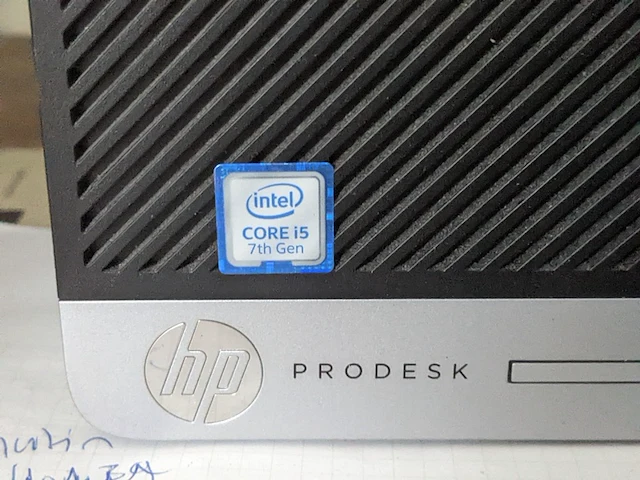 Computer met 2x beeldscherm, hp, prodesk 600 g3 sff, core i5 7th gen - afbeelding 4 van  7
