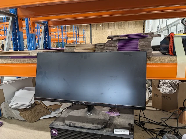 Computer met beeldscherm en handscanner hp, z440 - afbeelding 4 van  8