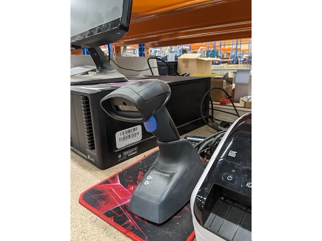 Computer met beeldscherm en handscanner hp, z440 - afbeelding 6 van  8
