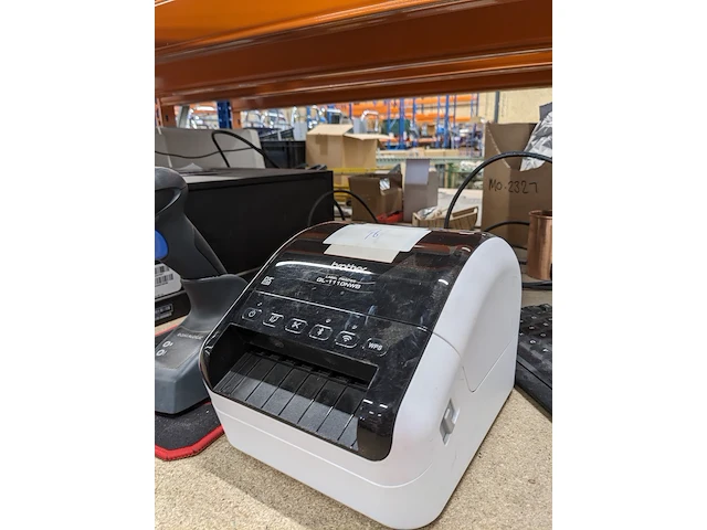 Computer met beeldscherm en handscanner hp, z440 - afbeelding 7 van  8